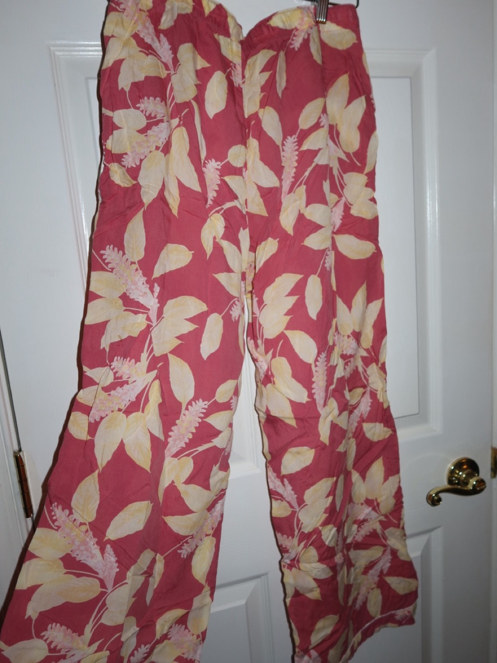 Womens Red and Cream Leaf-Print Pajama Set - Picture 5 of 5